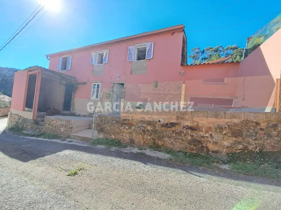 Exterior view of Houses for sale in Outes  with Furnished