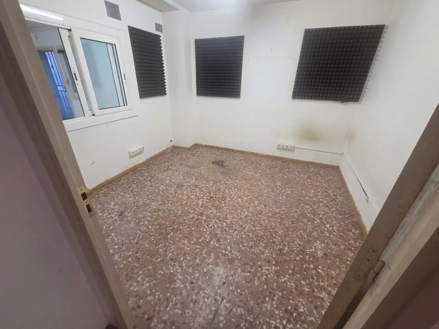 Local comercial de lloguer a Carrer Torras i Bages 39, imagen 5