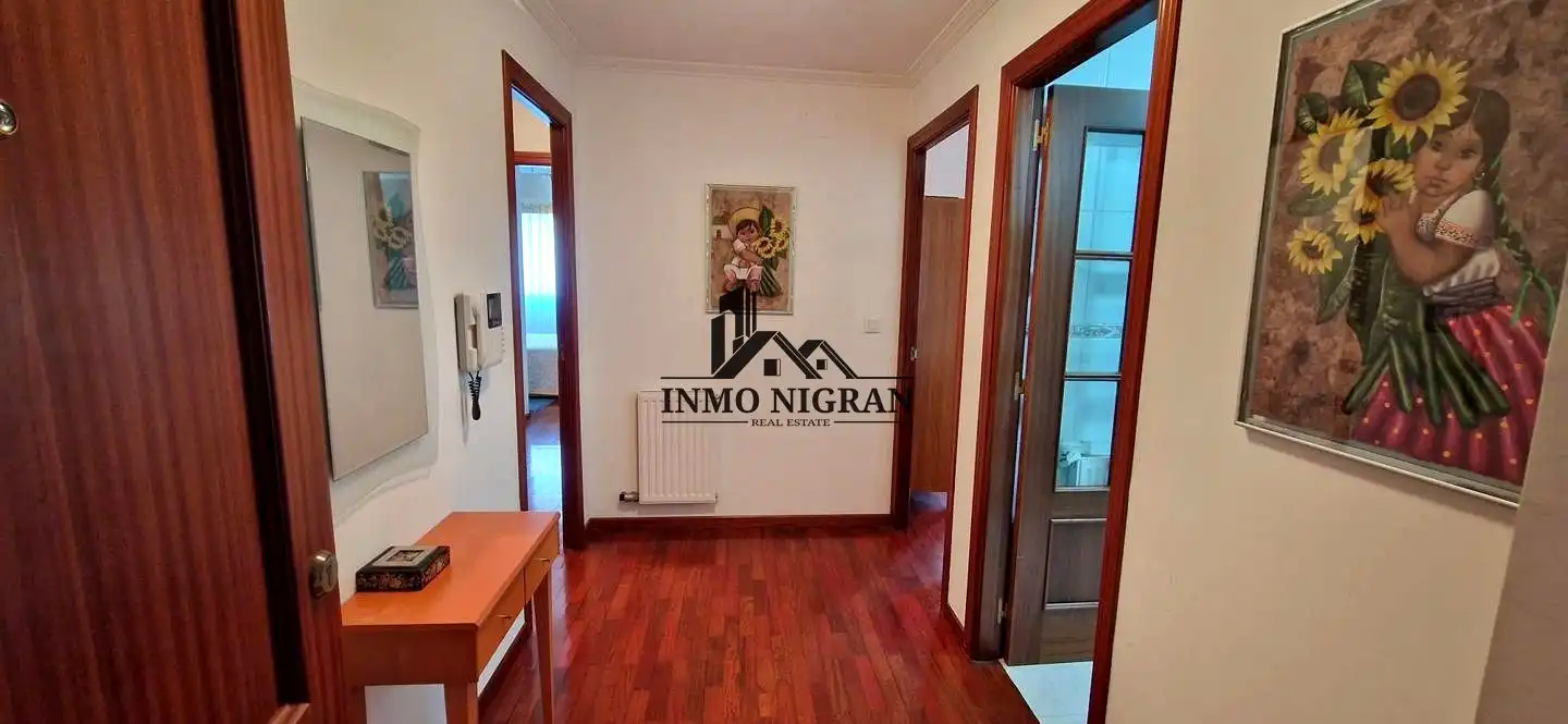 Außenansicht von Wohnung zur Miete in Nigrán mit Terrasse und Möbliert