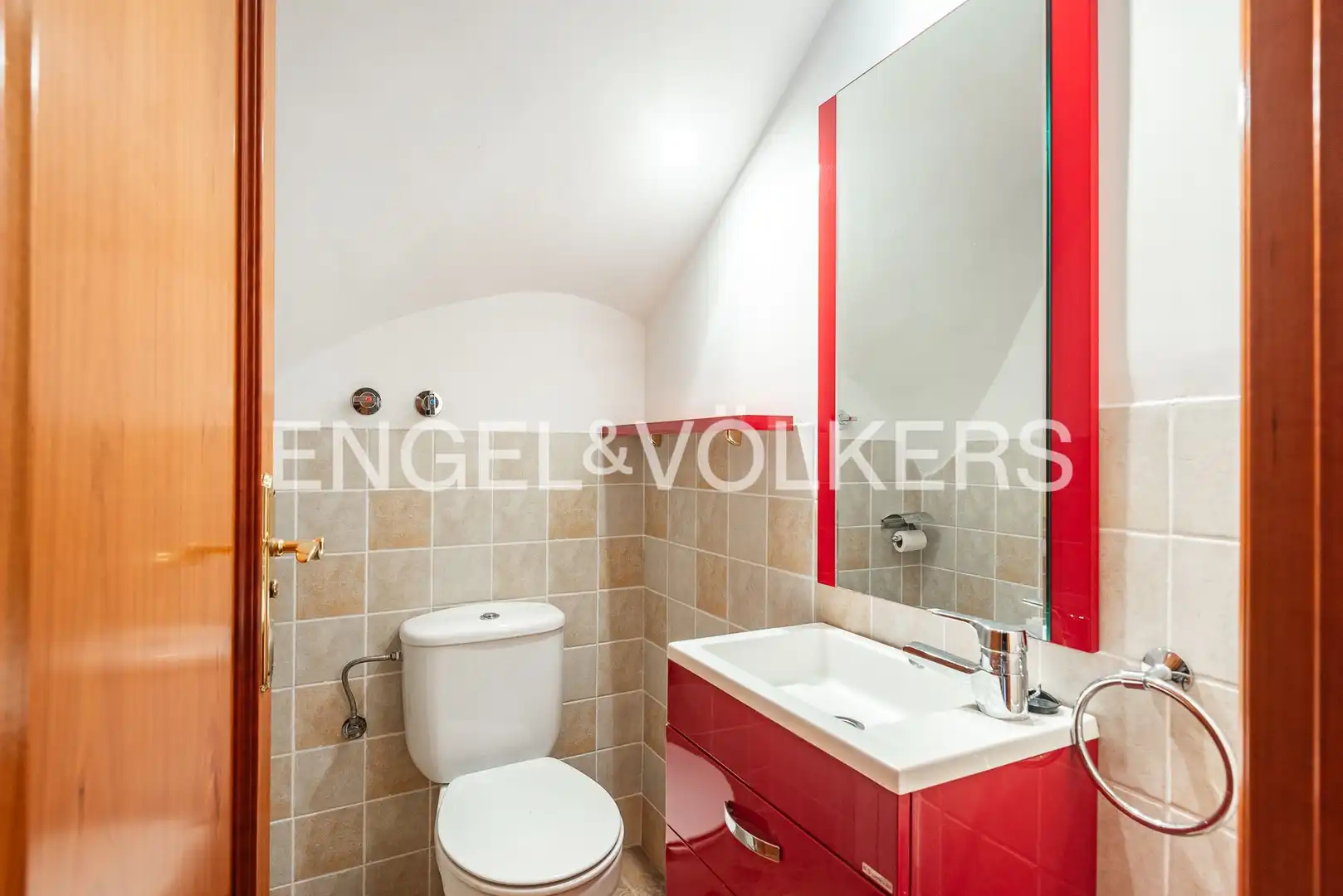 Bathroom of Houses for sale in Molins de Rei  with Air Conditioner, Heating and Private garden