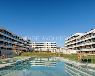 Exterior view of Apartment for sale in La Moraleja  with Air Conditioner, Heating and Terrace