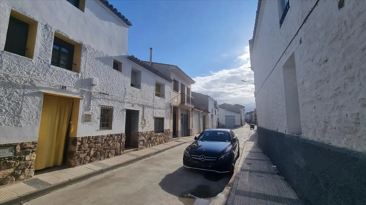 Exterior view of Detached homes for sale in Lumpiaque