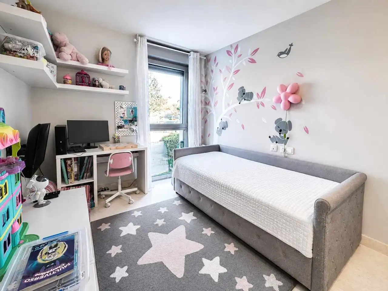 Schlafzimmer von Wohnungen zum Verkauf in Manilva mit Klimaanlage, Heizung und Terrasse