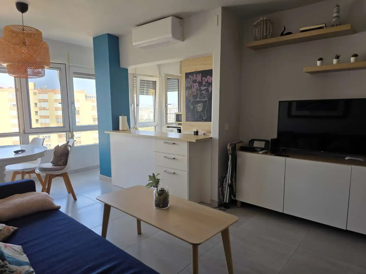 Sala d'estar de Apartament en venda en Torrox amb Aire condicionat, Calefacció i Piscina