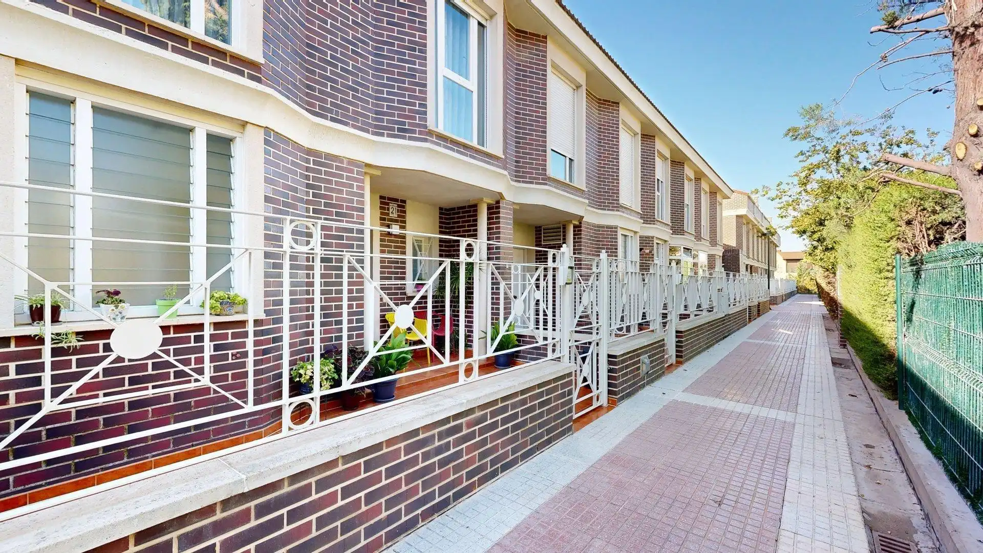 Vista exterior de Casa adosada en venta en Montecanal - Valdespartera - Arcosur