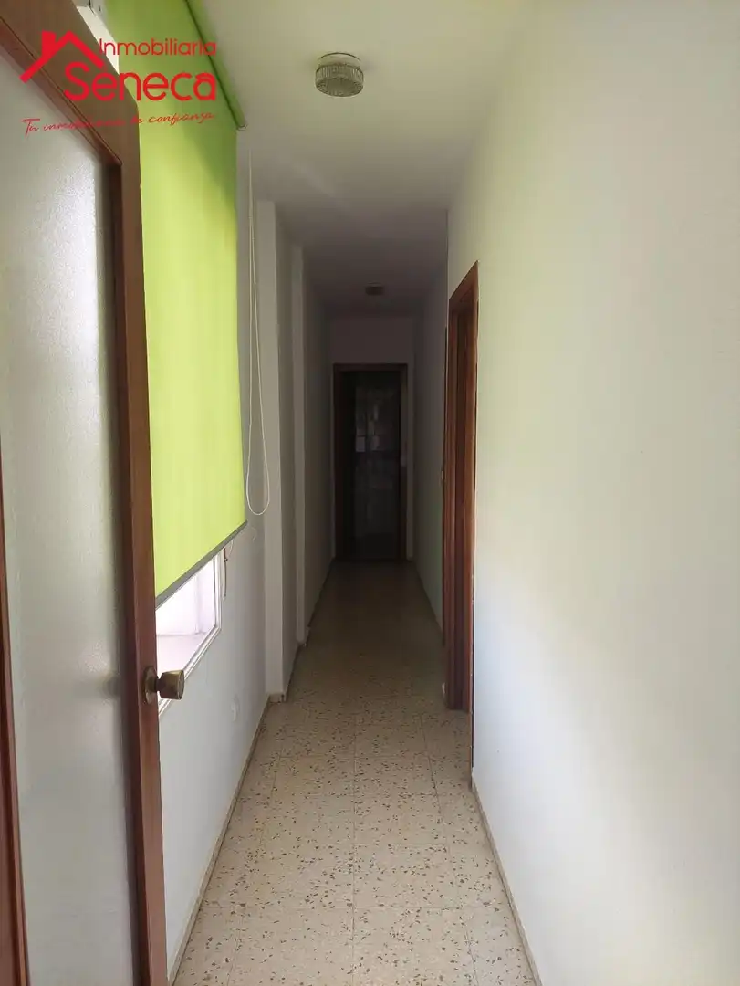 Flat for rent in DOÑA ENGRACIA, Casco Histórico - Ribera - San Basilio