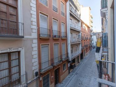 Casa con balcone in vendita a Calle del Conde de las Infantas