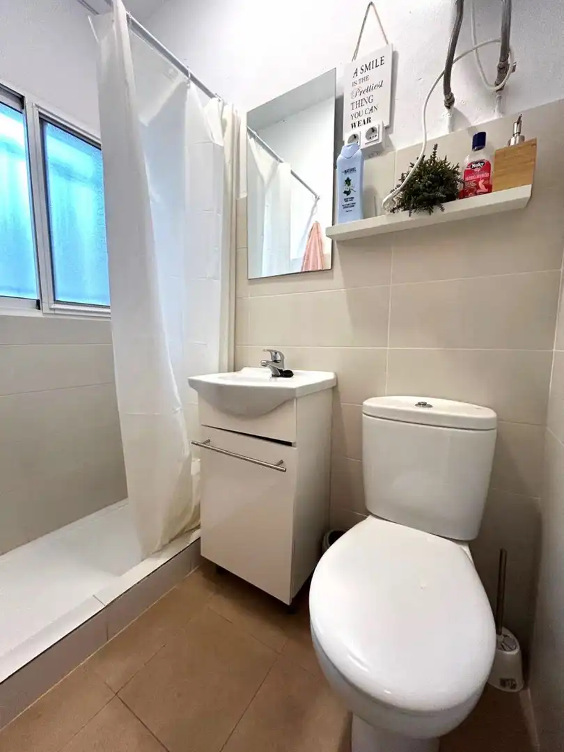 Baño de Planta baja de alquiler en Puçol con Aire acondicionado, Calefacción y Jardín privado