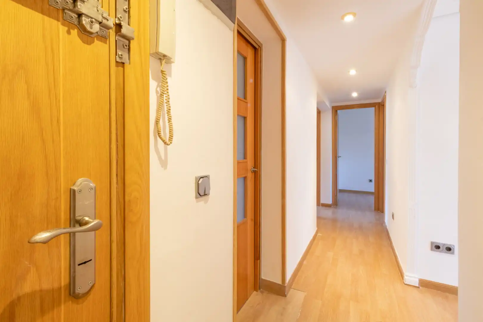 Flat for rent in Móstoles  with Air Conditioner, Heating and Oven