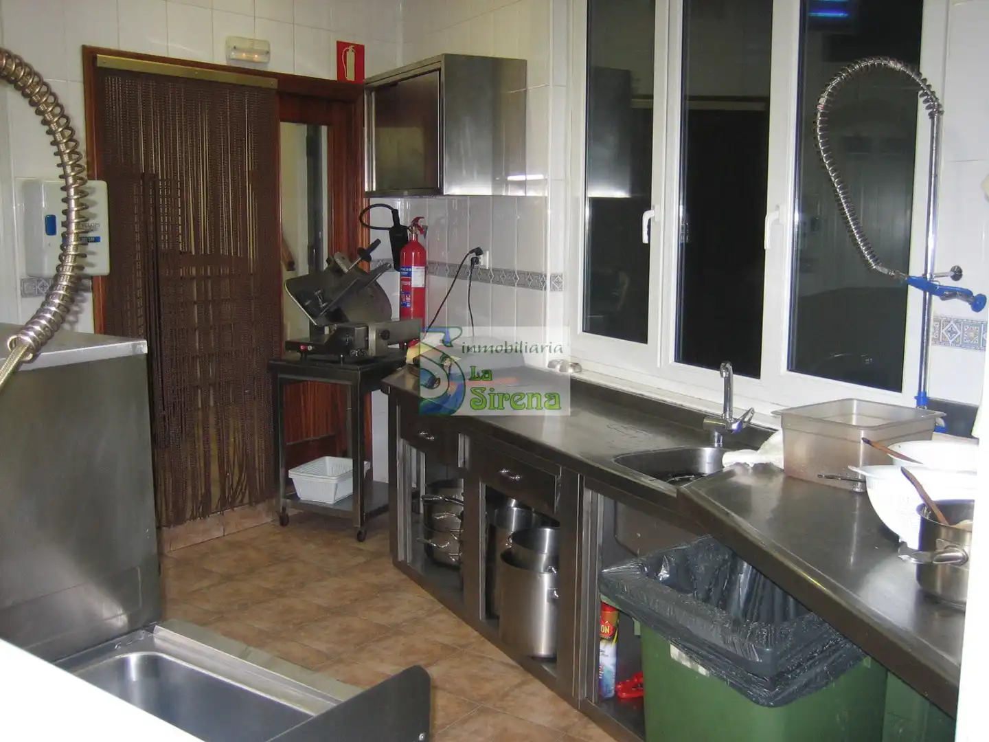 Kitchen of Commercial properties for sale in Castro-Urdiales  with Air Conditioner, Heating and Terrace