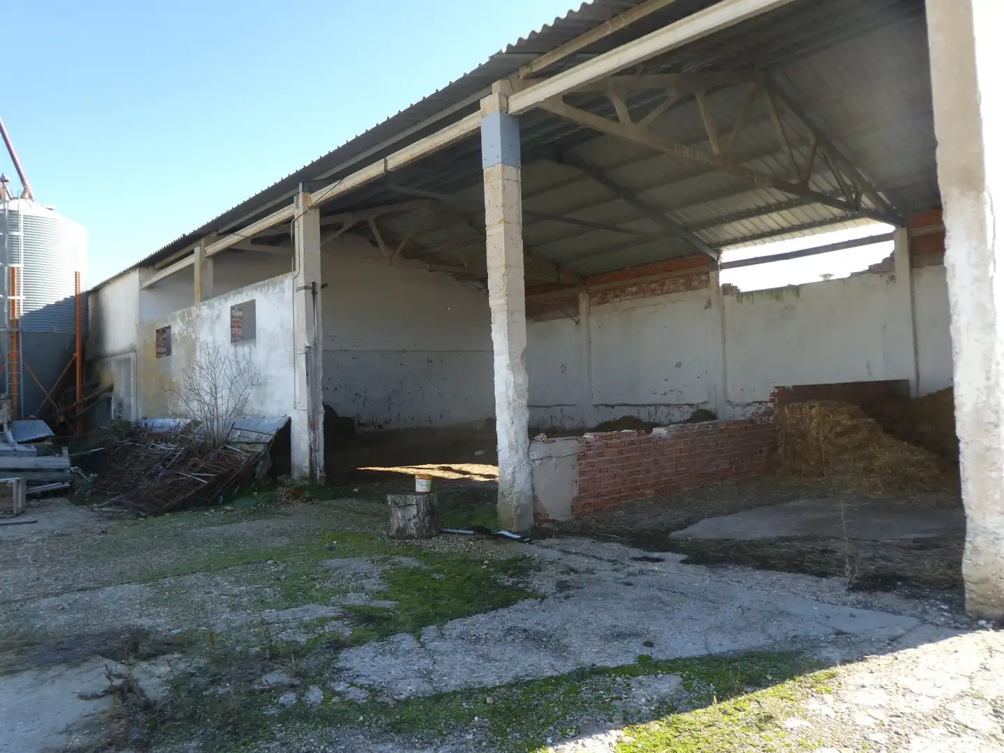 Exterior view of Industrial buildings for sale in Villahoz