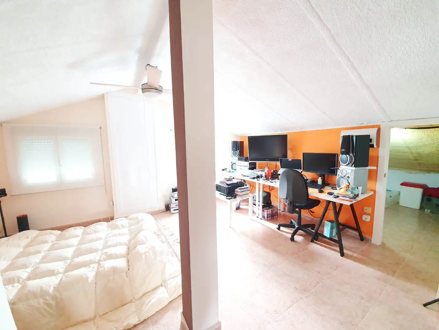 Schlafzimmer von Haus oder Chalet zum Verkauf in Casarrubios del Monte mit Klimaanlage, Heizung und Schwimmbad