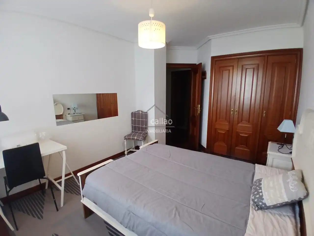 Bedroom of Flat for rent in Ferrol  with Heating, Parquet flooring and Furnished