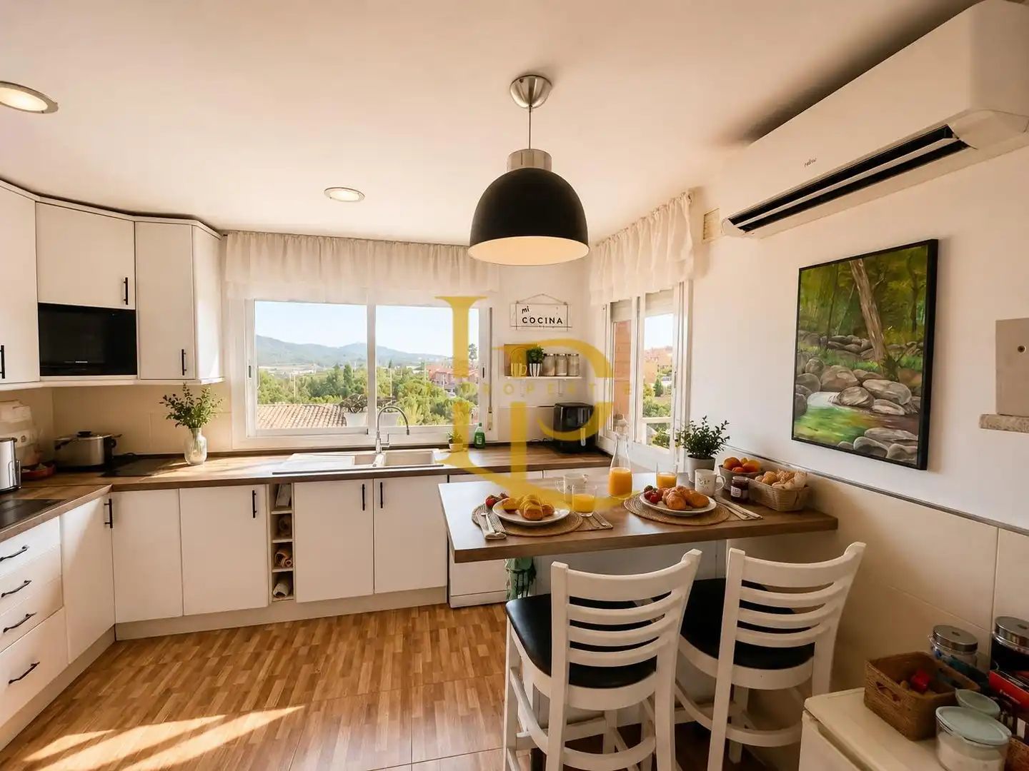 Cocina de Casa adosada en venta en Castellbisbal con Aire acondicionado, Calefacción y Jardín privado