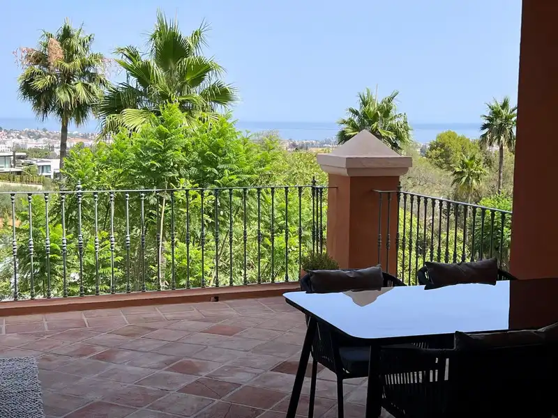 Apartment with pool for sale in CERRO ARTOLA 11, imagen 3