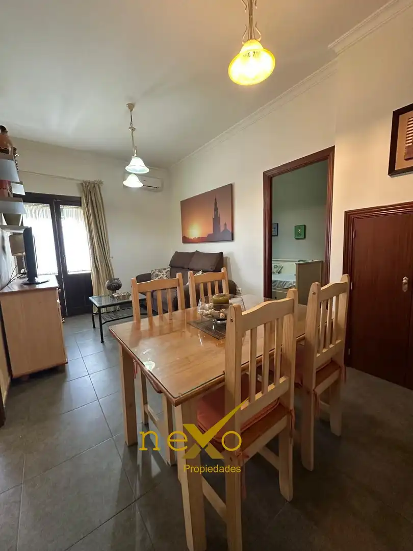 Comedor de Apartamento en venta en Carmona con Aire acondicionado y Amueblado
