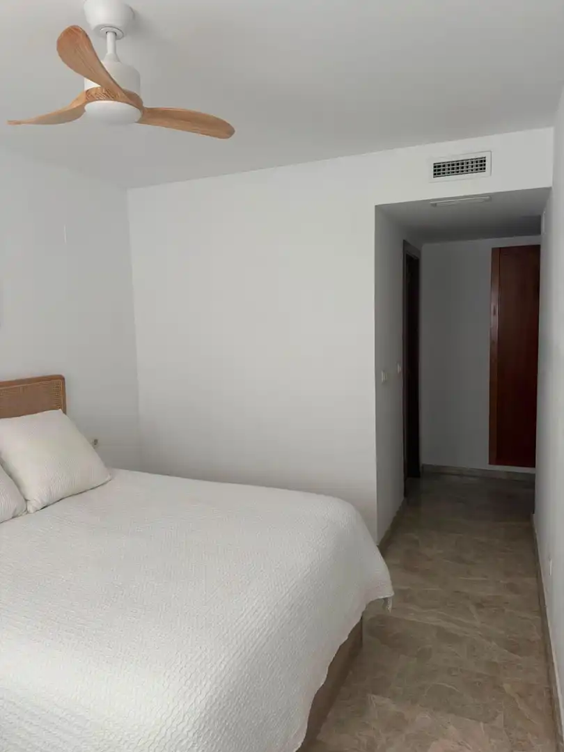 Bedroom of Flat for rent in Paterna