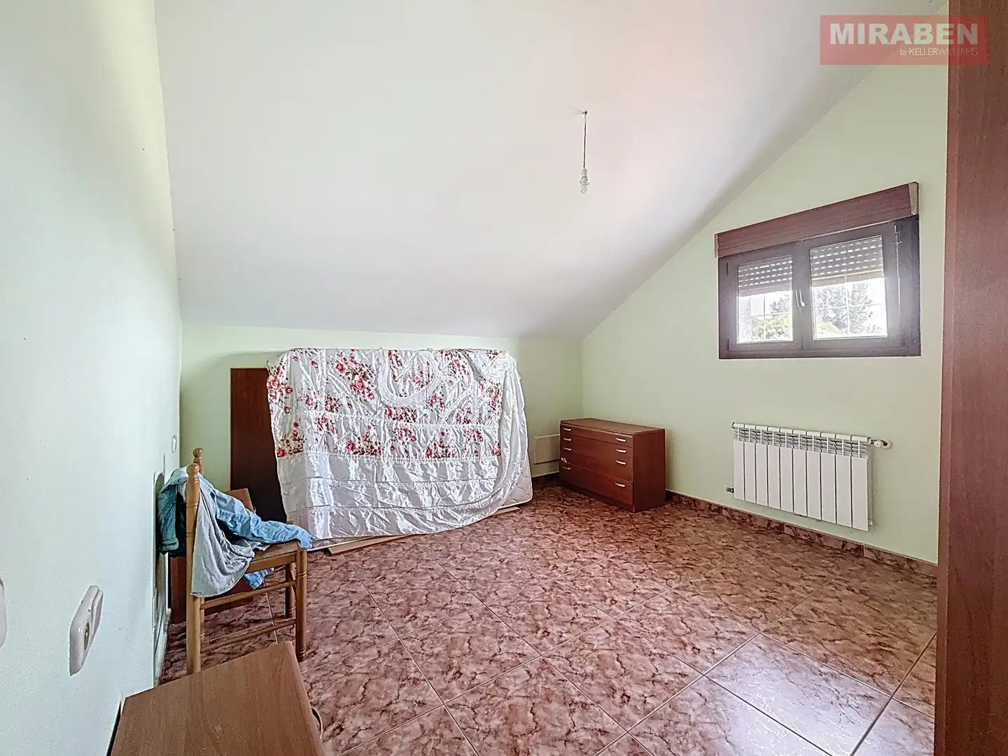 Dormitori de Casa o xalet en venda en Dodro amb Calefacció, Jardí privat i Terrassa