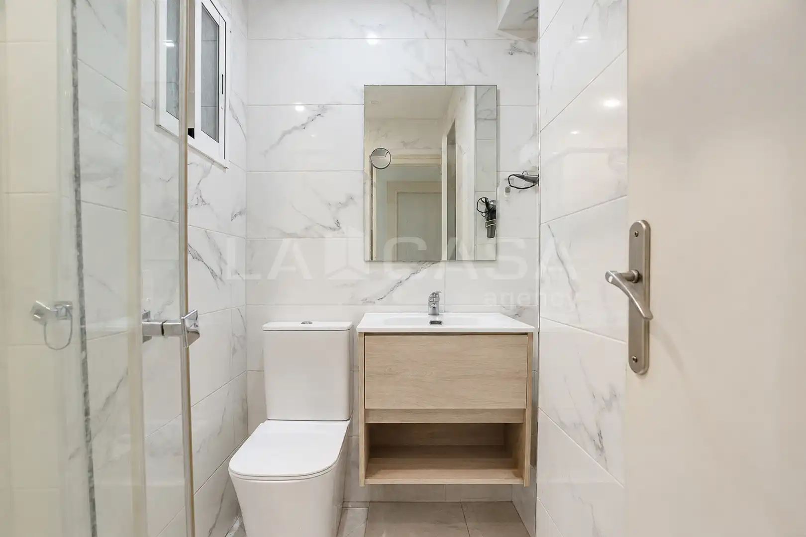 Baño de Piso en venta en Sant Martí