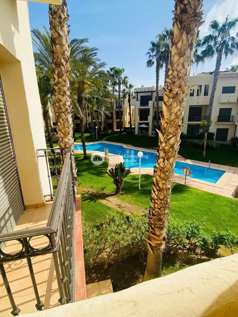 Apartament amb piscina en venda a Roda