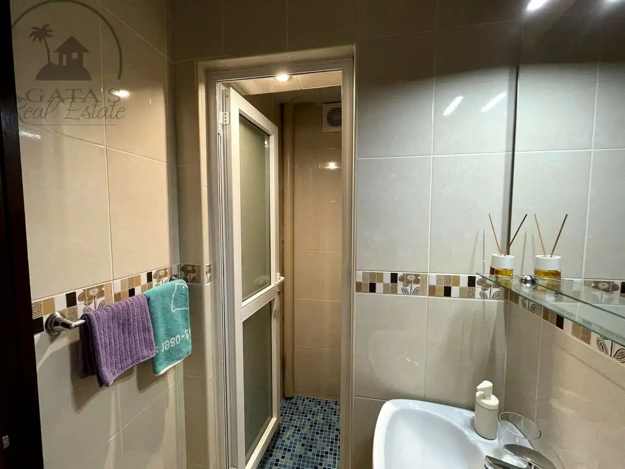 Bany de Casa o xalet en venda en Adeje amb Terrassa, Moblat i Piscina comunitària