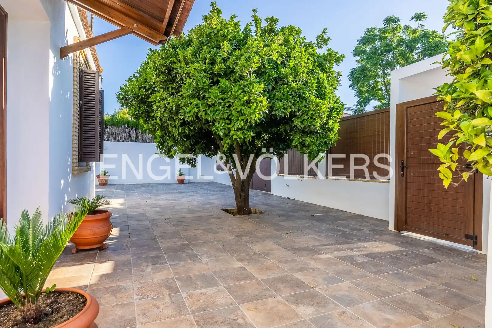 Terrace of Houses for sale in Valencina de la Concepción  with Air Conditioner, Heating and Private garden