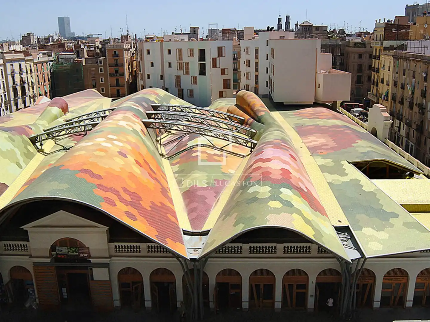 Exterior view of Flat for sale in Barcelona  with Air Conditioner, Heating and Parquet flooring