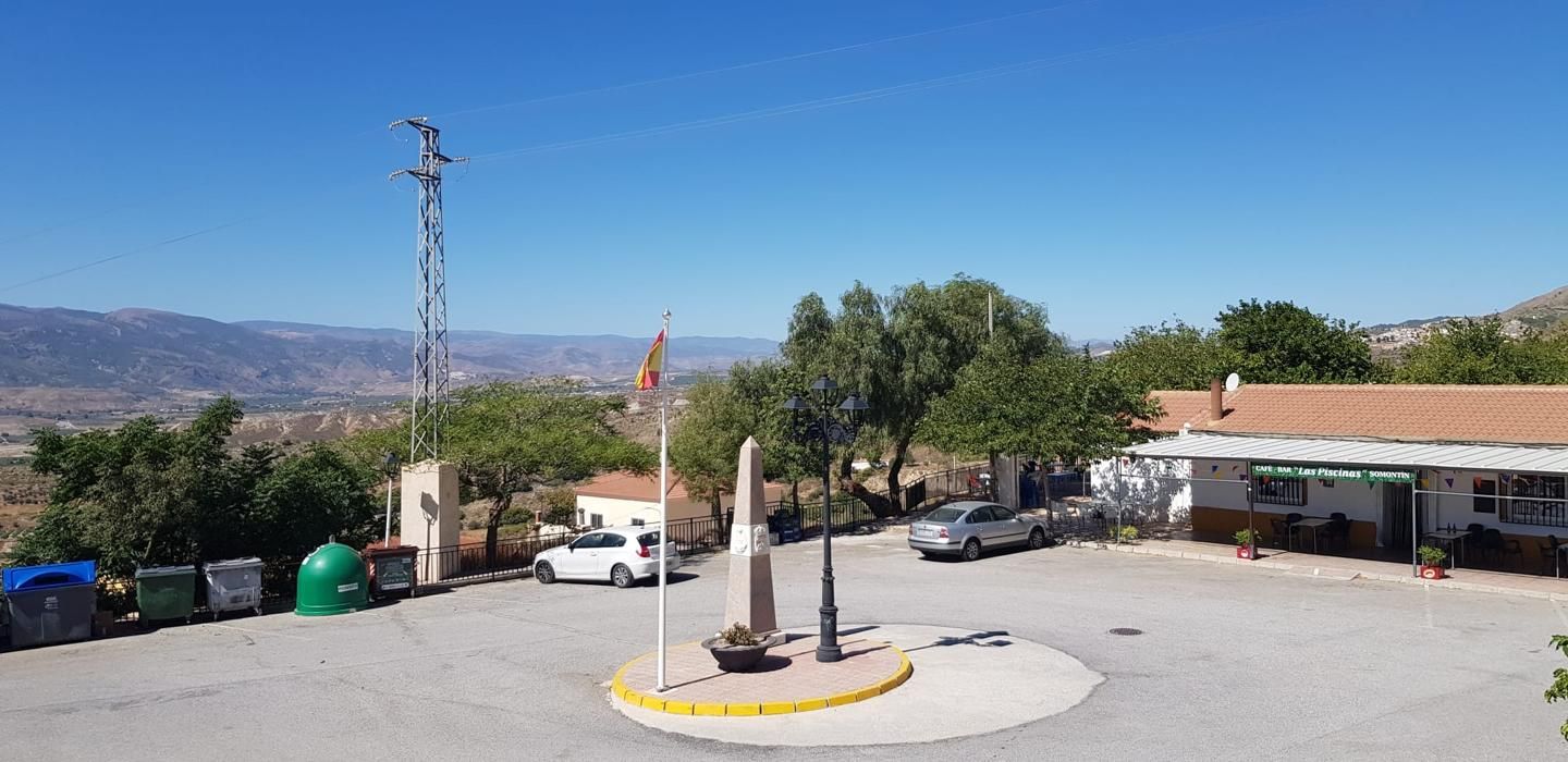 Vista exterior de Casa o xalet en venda en Somontín amb Terrassa