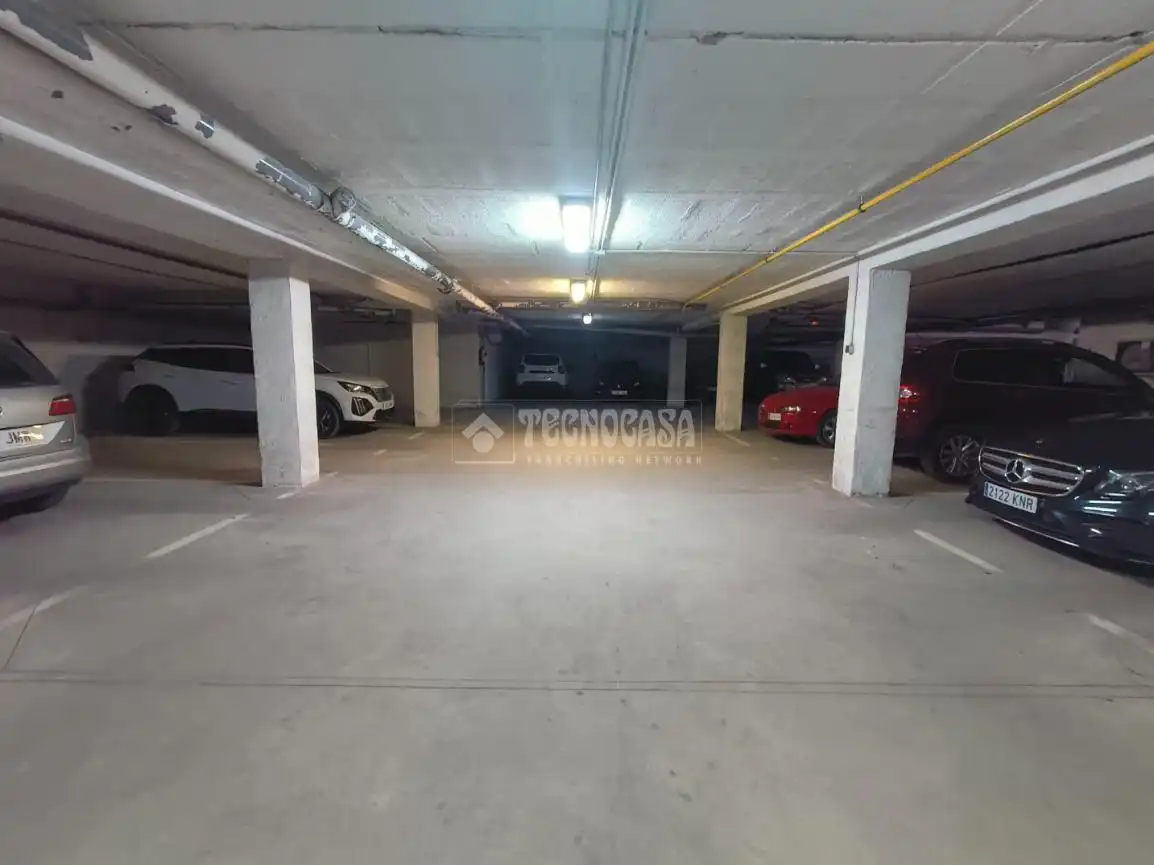 Parkplatz von Wohnung zum Verkauf in Medina del Campo