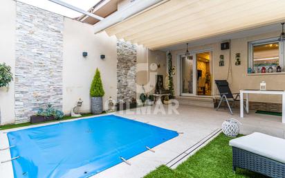 Swimming pool of Single-family semi-detached for sale in Valdemoro  with Air Conditioner