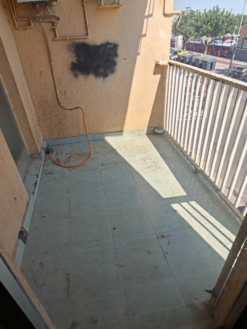 Terraza de Piso en venta en Sedaví con Balcón y Alarma