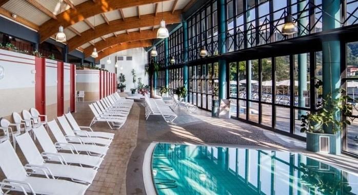 Piscina de Casa o xalet en venda en Cenlle amb Calefacció, Jardí privat i Terrassa