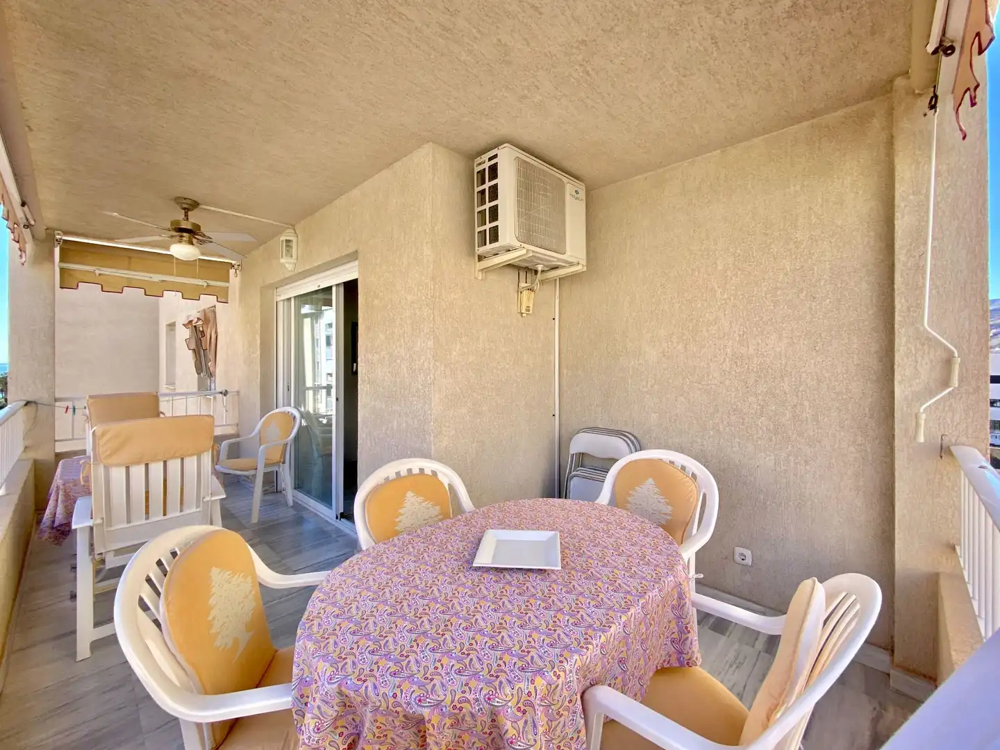 Terraza de Apartamento de alquiler en Velilla - Velilla Taramay