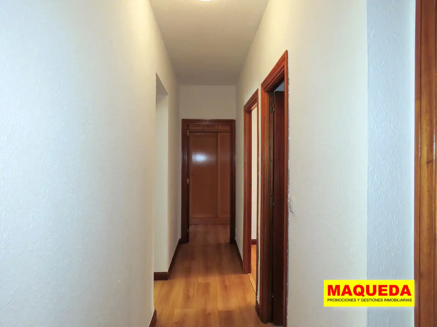 Wohnung zum Verkauf in Alcorcón mit Klimaanlage, Parkett und Terrasse