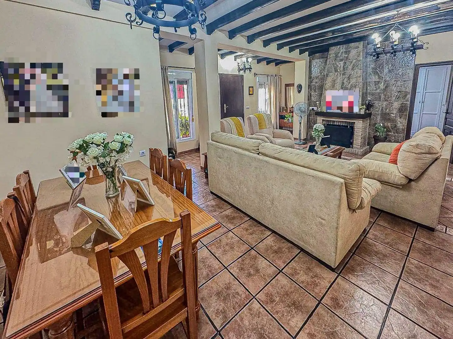 Sala de estar de Casa o chalet en venta en Dos Hermanas con Aire acondicionado, Jardín privado y Trastero
