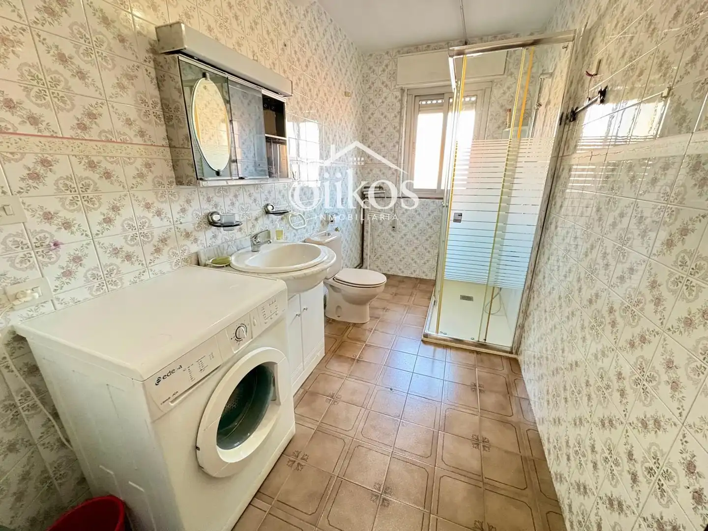 Baño de Ático en venta en Salamanca con Calefacción, Terraza y Balcón