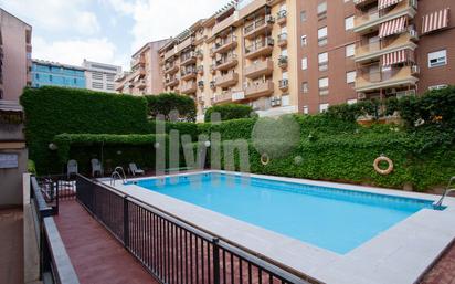Piscina de Pis en venda en  Jaén Capital amb Aire condicionat, Calefacció i Piscina comunitària