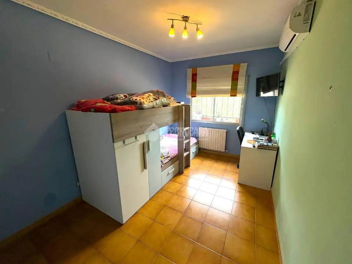 Dormitori de Casa o xalet en venda en Zaragoza amb Aire condicionat, Calefacció i Terrassa