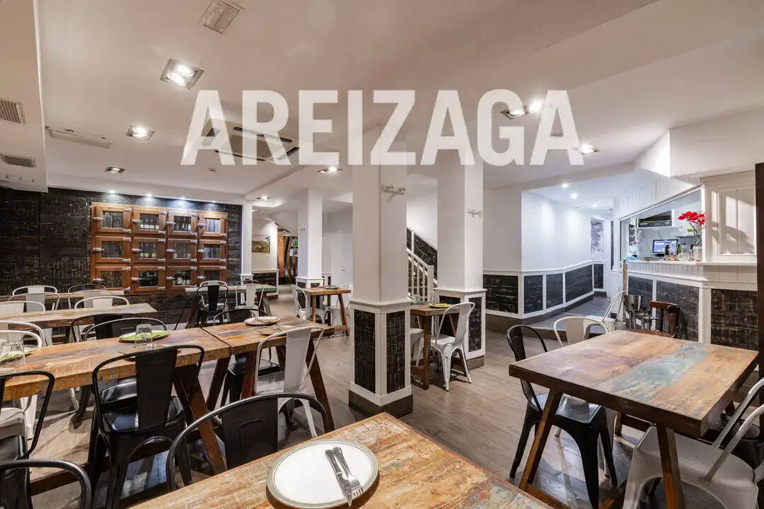 Local de lloguer en Donostia - San Sebastián  amb Moblat