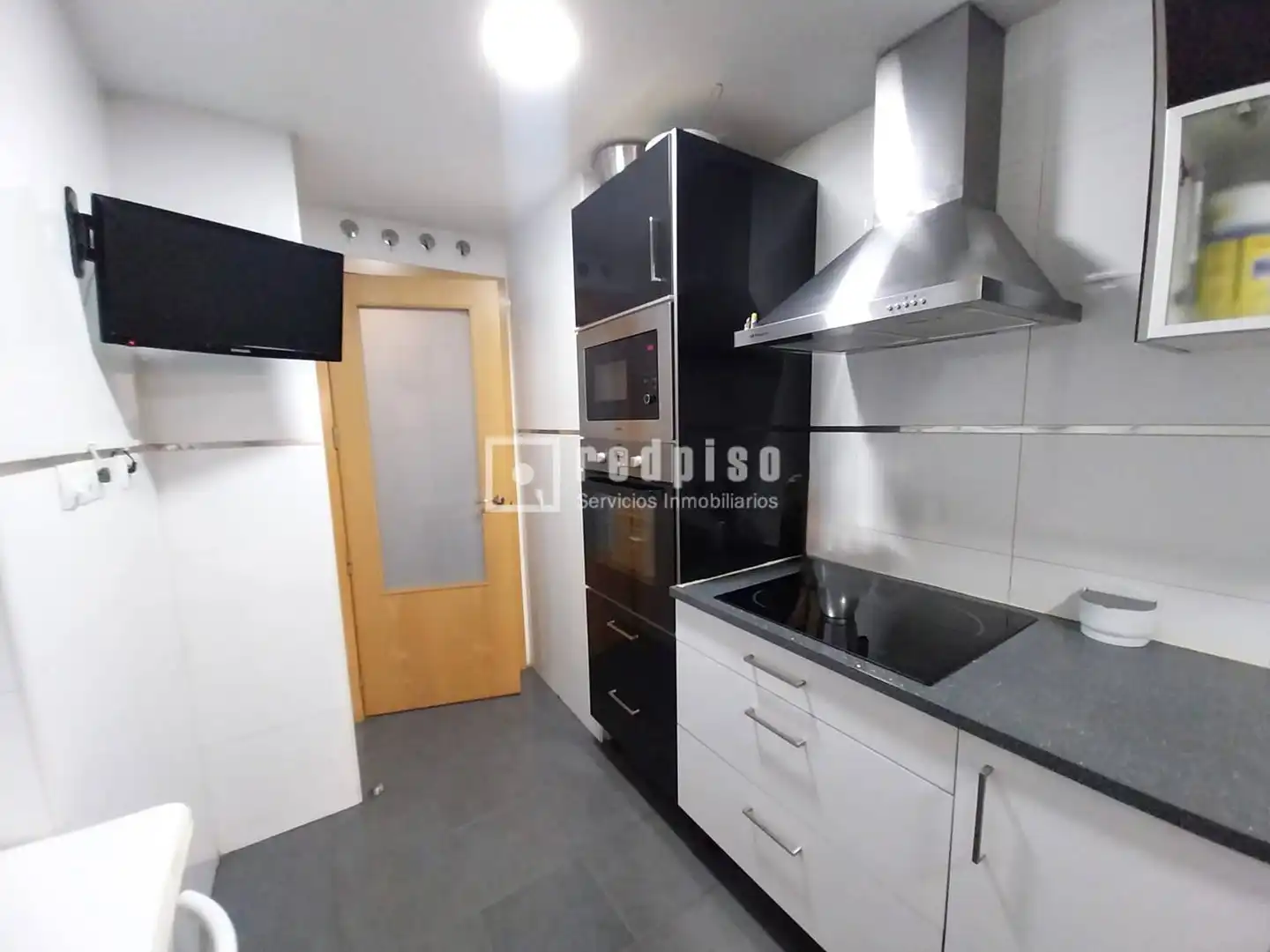 Cocina de Piso en venta en Rivas-Vaciamadrid con Jardín privado, Terraza y Trastero