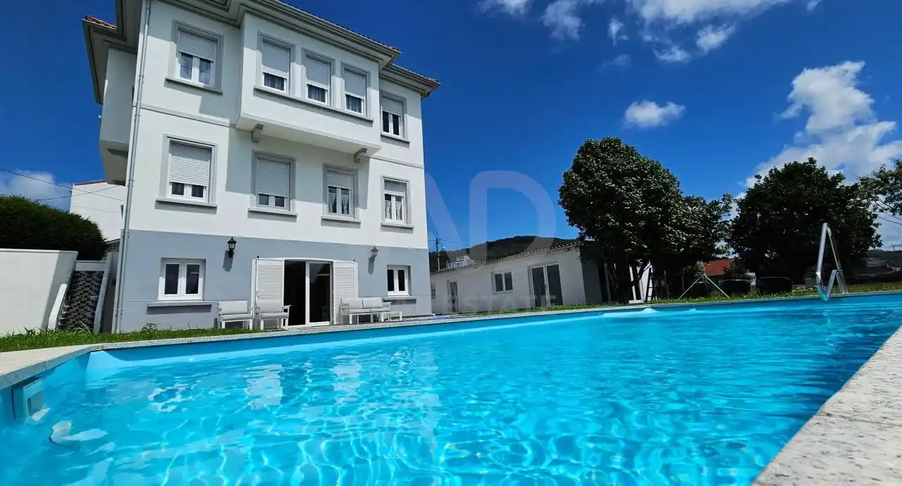 Piscina de Casa o chalet en venta en Neda con Calefacción y Piscina