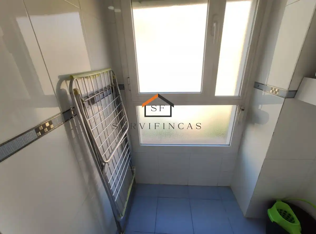 Bedroom of Flat for rent in Madrid  with Air Conditioner, Heating and Parquet flooring