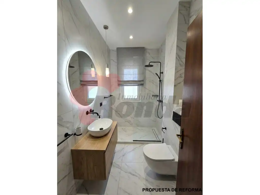 Baño de Casa adosada en venta en Lugo