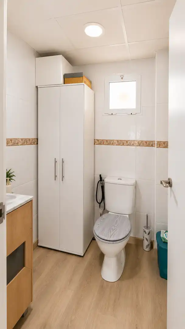 Badezimmer von Haus oder Chalet zum Verkauf in Santa Pola mit Klimaanlage, Heizung und Gemeinschaftspool
