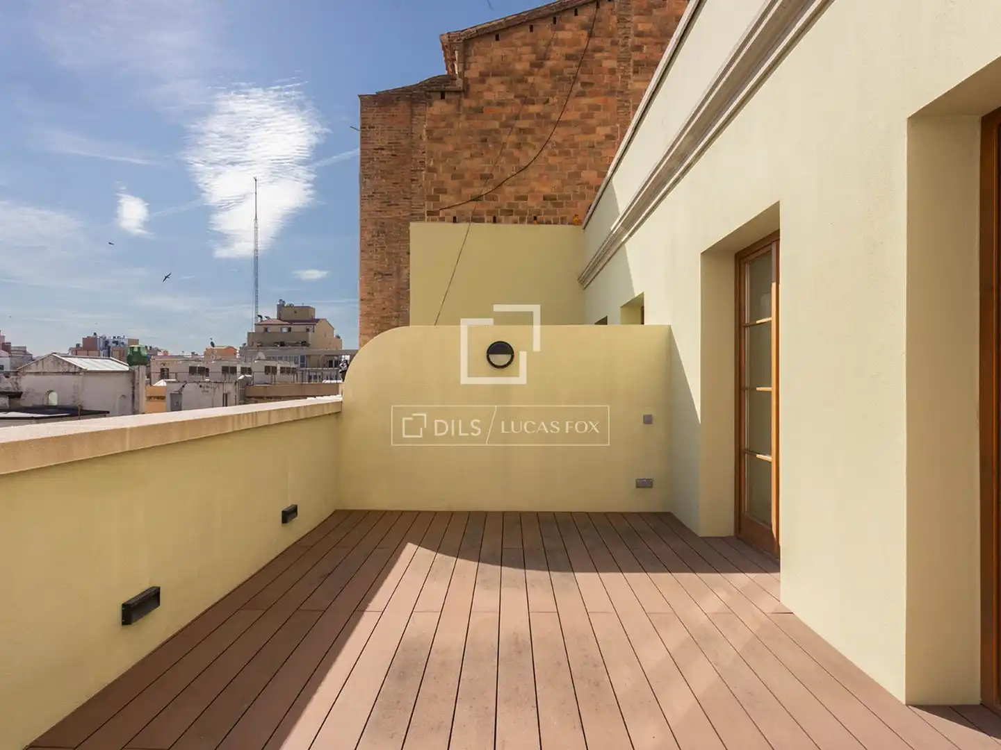 Penthouse mit Aufzug zum Verkauf in Eixample