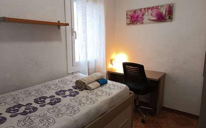 Bedroom of Flat to share in  Barcelona Capital  with Terrace