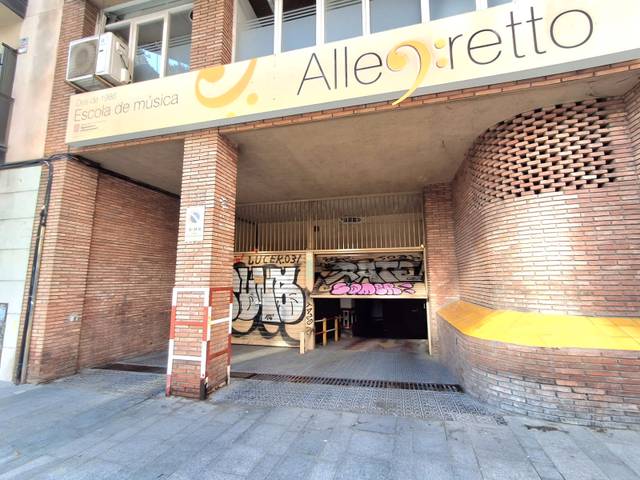 Garaje en Alquiler en Carrer de Pi i Margall, 23 en El Camp d'en Grassot i Gràcia Nova