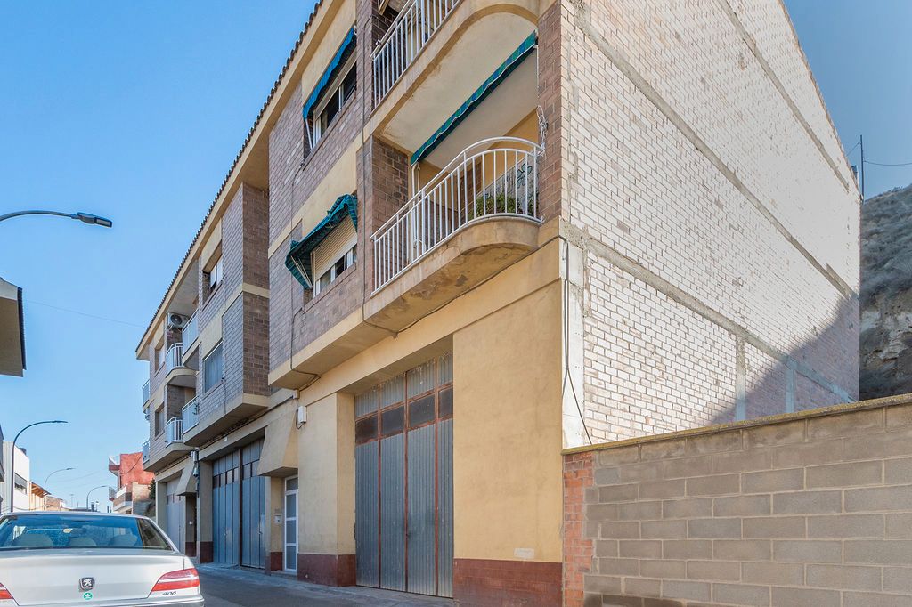 Exterior view of Flat for sale in La Granja d'Escarp