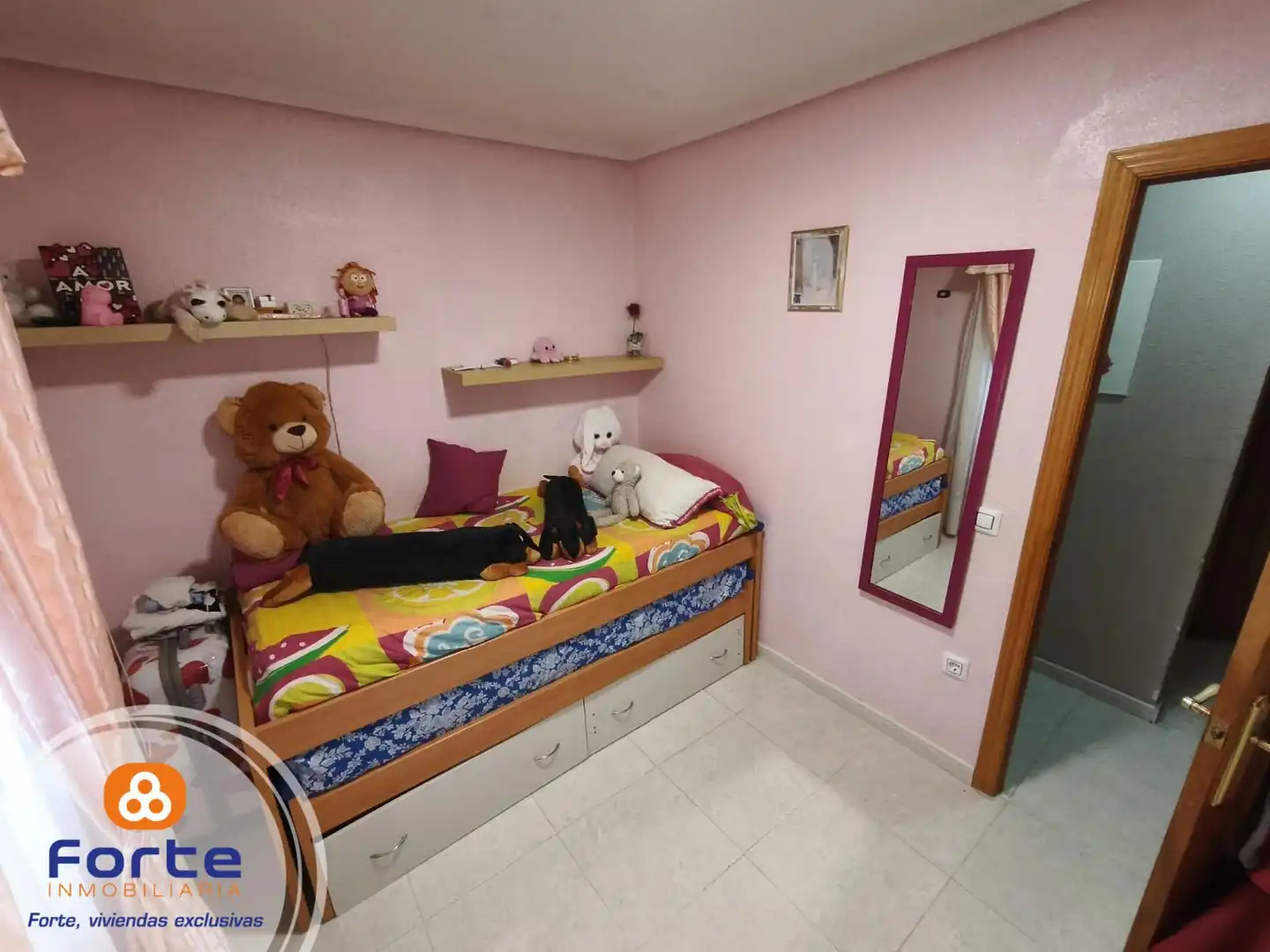 Habitación de Piso en venta en Córdoba con Aire acondicionado y Calefacción
