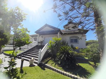 Haus zum Verkauf in El Portil